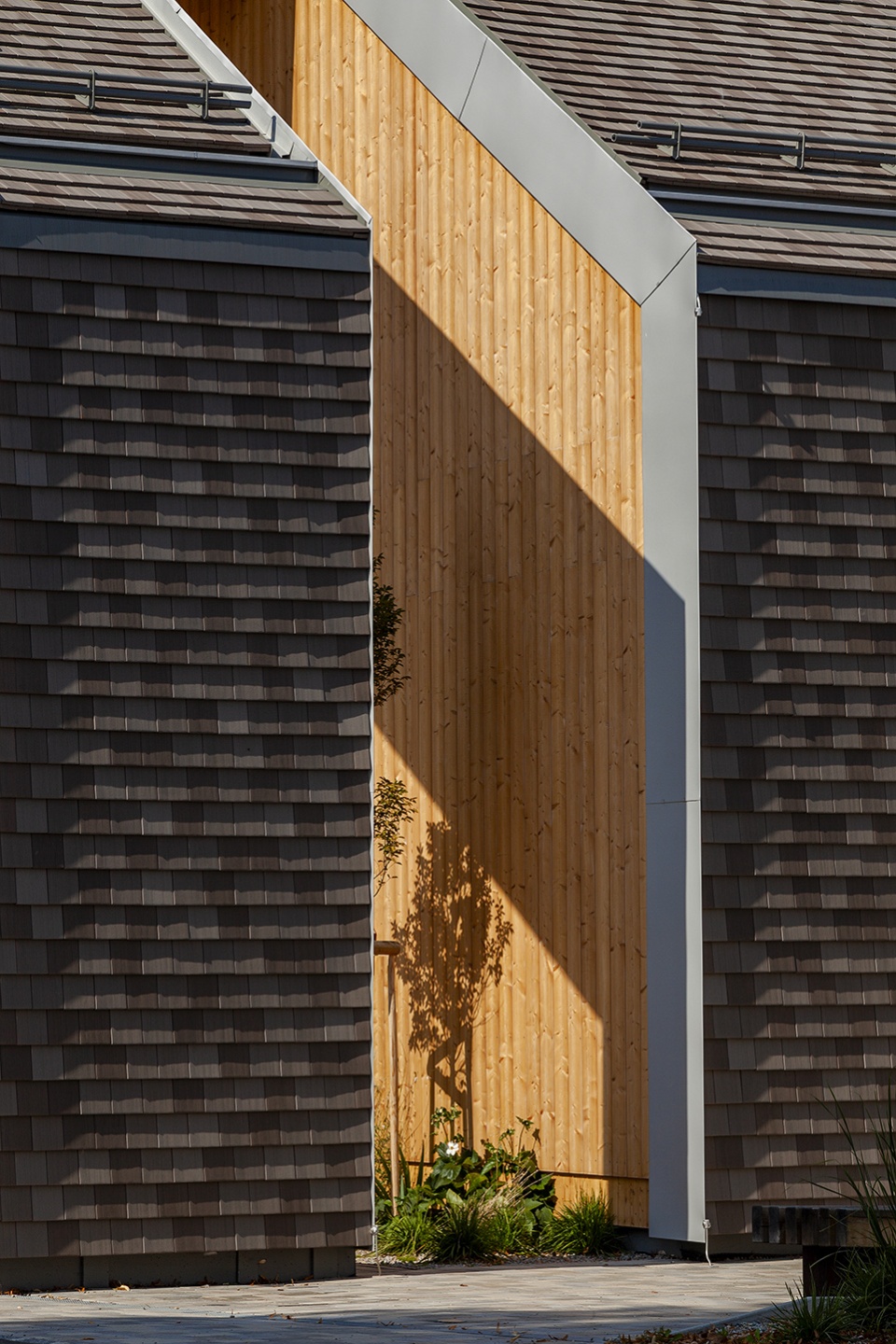 community center grosweikersdorf by smartvoll architects