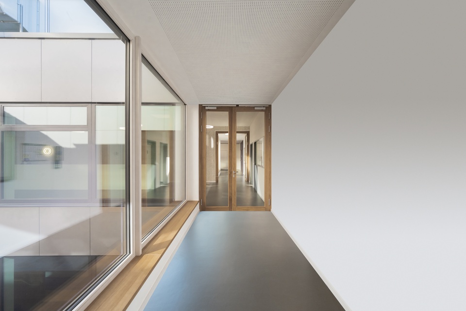 inclusive school centre by sehw architektur
