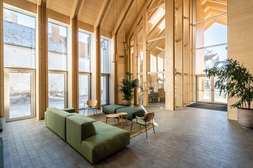 community center grosweikersdorf by smartvoll architects