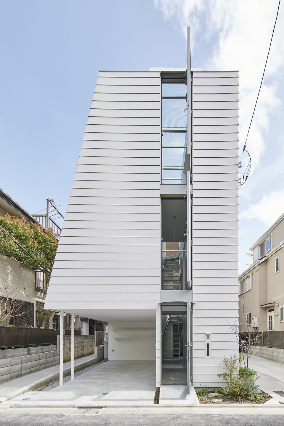 scenery scooping house by not architects studio