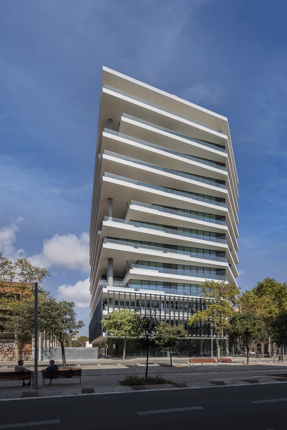 Sea Towers Office Building by GCA Architects