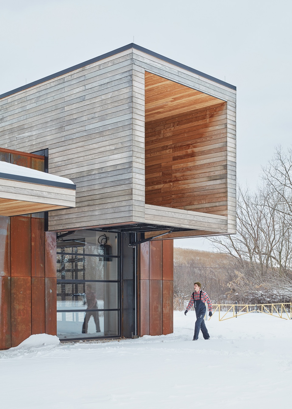 the ford calumet environmental center by valerio dewalt train
