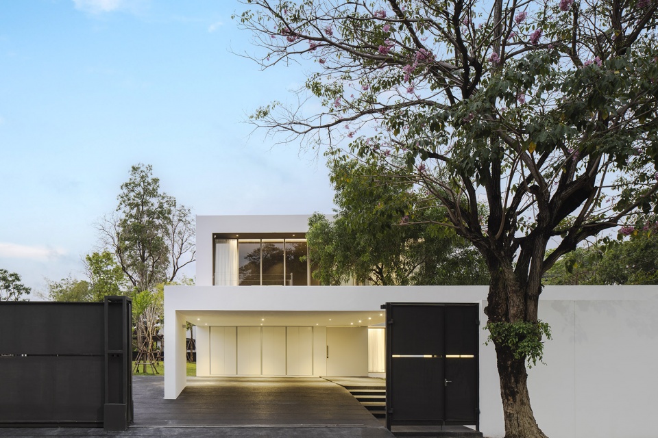 baan 9x9 by integrated field