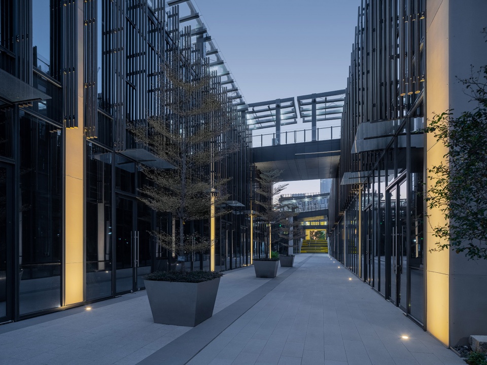 North Zone of Qianhai Shenzhen Hong Kong Youth Innovation and Entrepreneur Hub in Shenzhen by L A Design Group