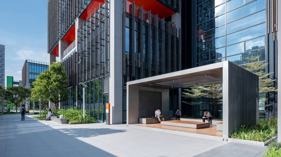 North Zone of Qianhai Shenzhen Hong Kong Youth Innovation and Entrepreneur Hub in Shenzhen by L A Design Group