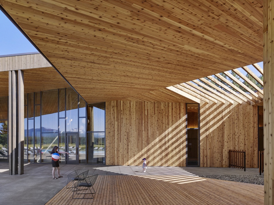 lakeside at black butte ranch by hacker