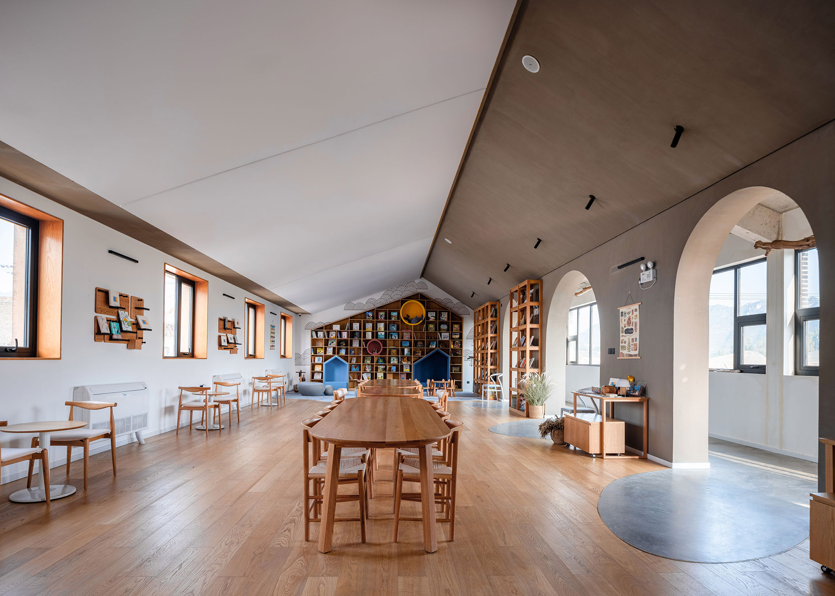 A “Living Room” in Tiangang Zhixing Village, China by SYN Architects ...