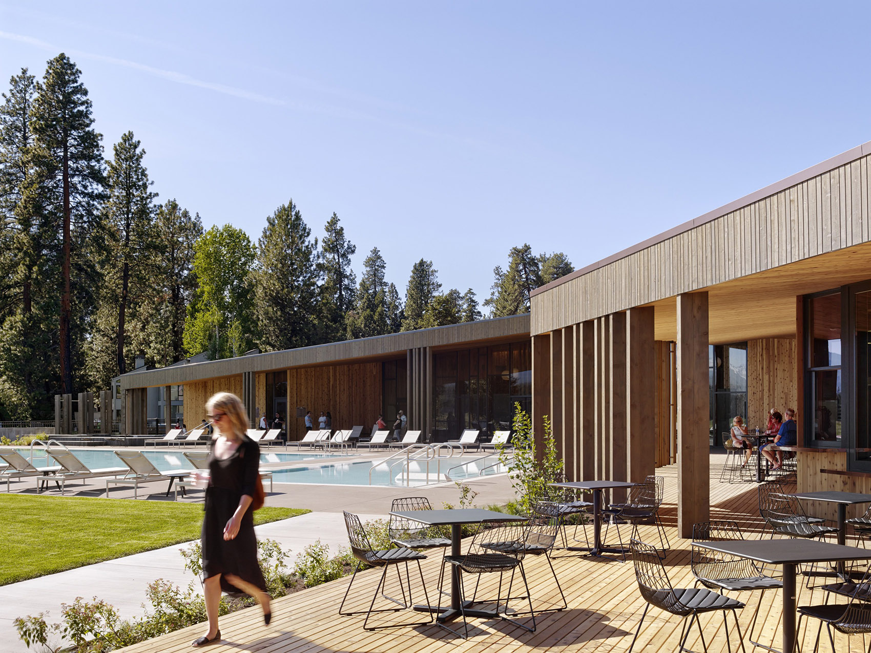 “Lakeside” at Black Butte Ranch by Hacker 谷德设计网