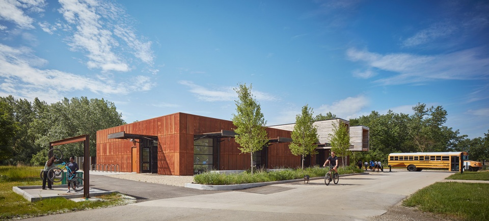 the ford calumet environmental center by valerio dewalt train
