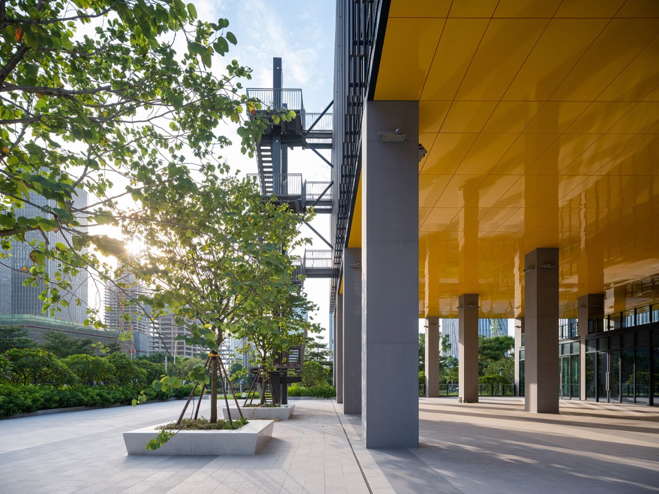 North Zone of Qianhai Shenzhen Hong Kong Youth Innovation and Entrepreneur Hub in Shenzhen by L A Design Group