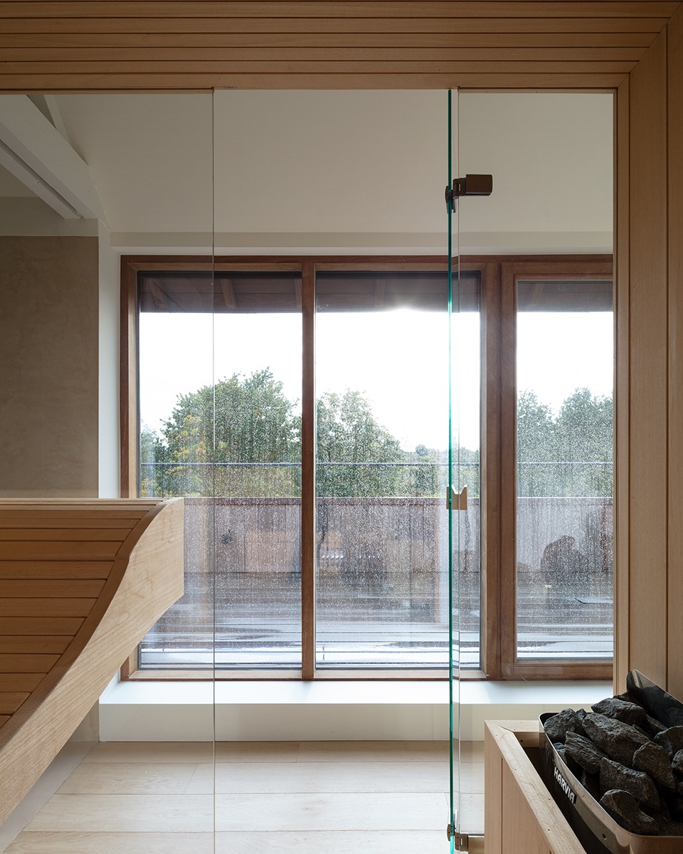 house and veterinary practice vd b by graux baeyens architecten