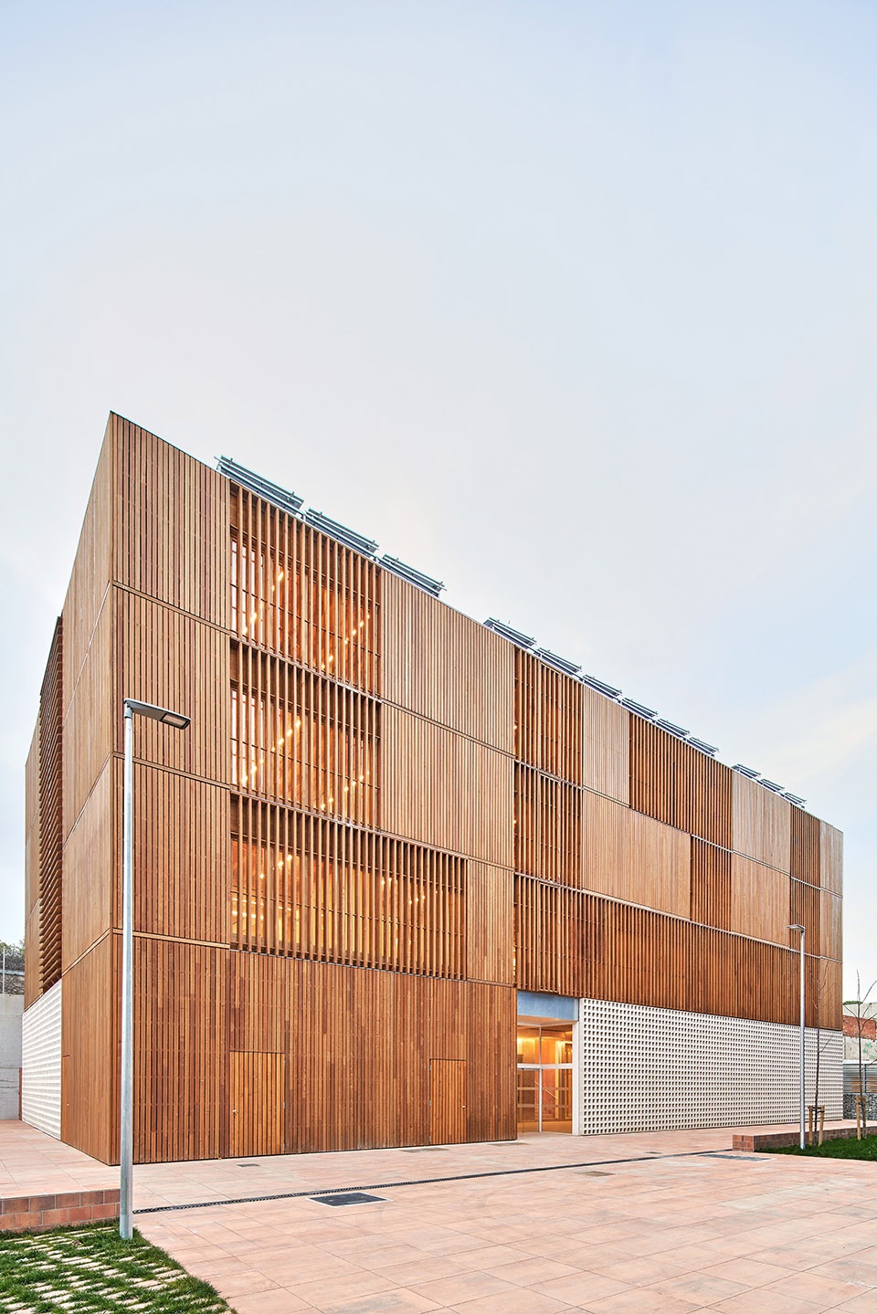 Centre for Community Life in Trinitat Vella Haz Arquitectura