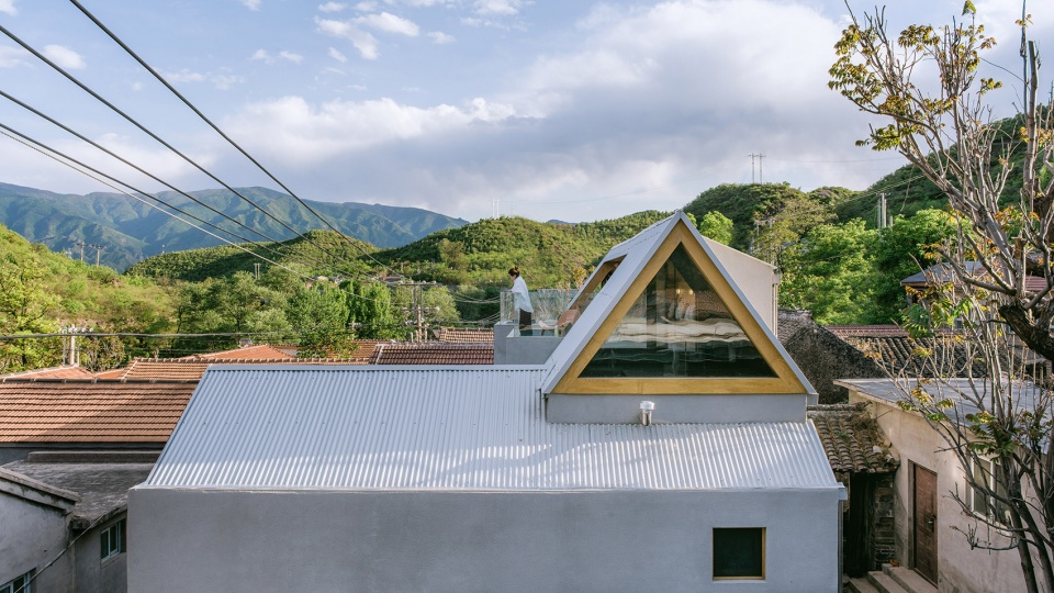 House of Mountain Birds Chaoffice