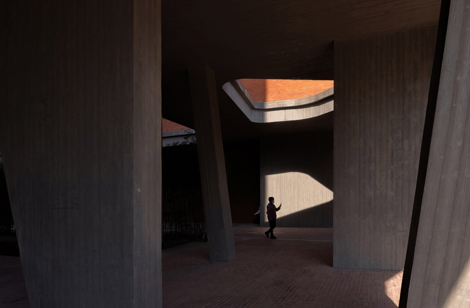 longyan workers cultural palace china by hhdesign