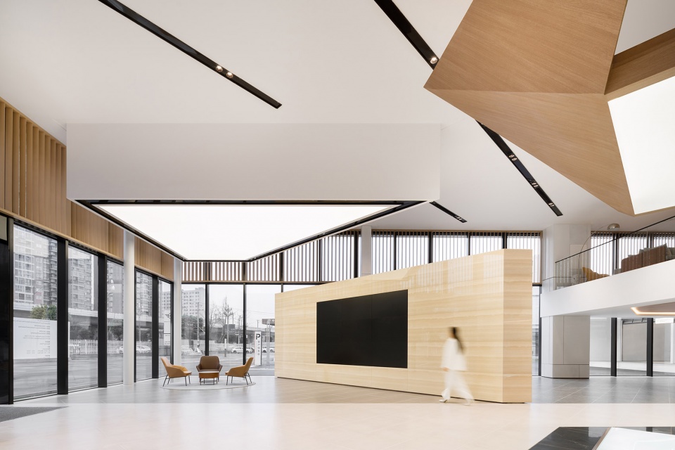 BMW Experience Center ARCHIHOPE