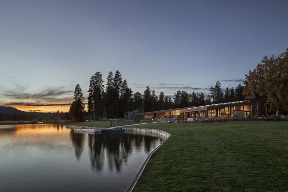 lakeside at black butte ranch by hacker