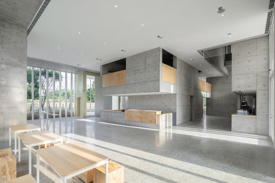 A Church Within A Fortress Behet Bondzio Lin Architekten