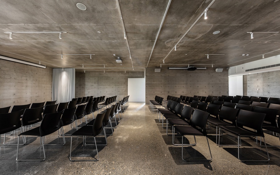 A Church Within A Fortress Behet Bondzio Lin Architekten