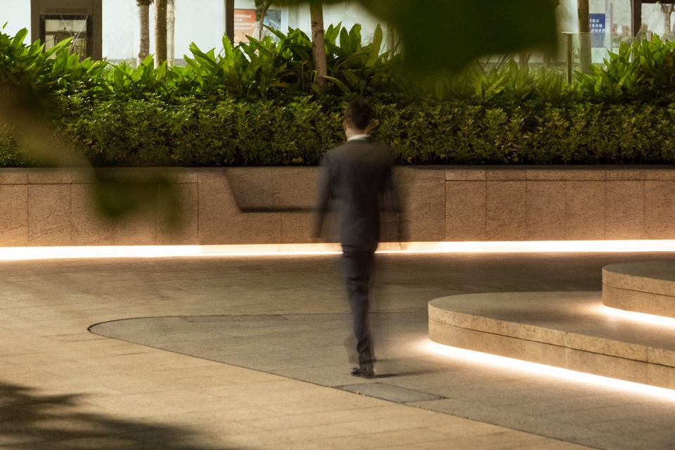 hony tower landscape design by aspect studios