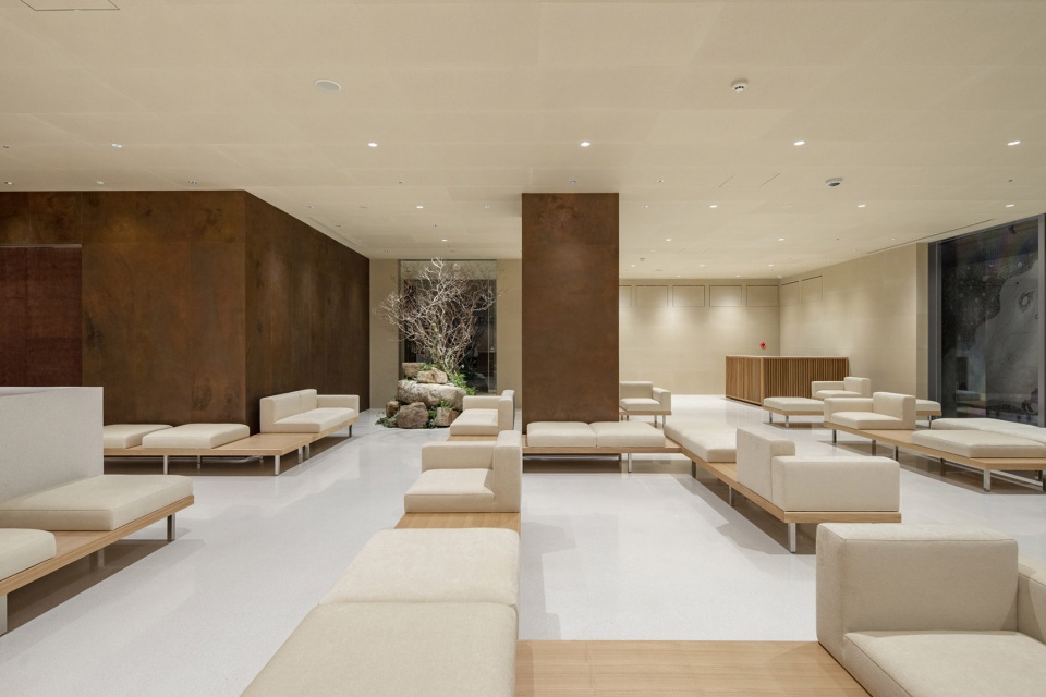 oike clinic ladies plaza kyoto by koyori architects