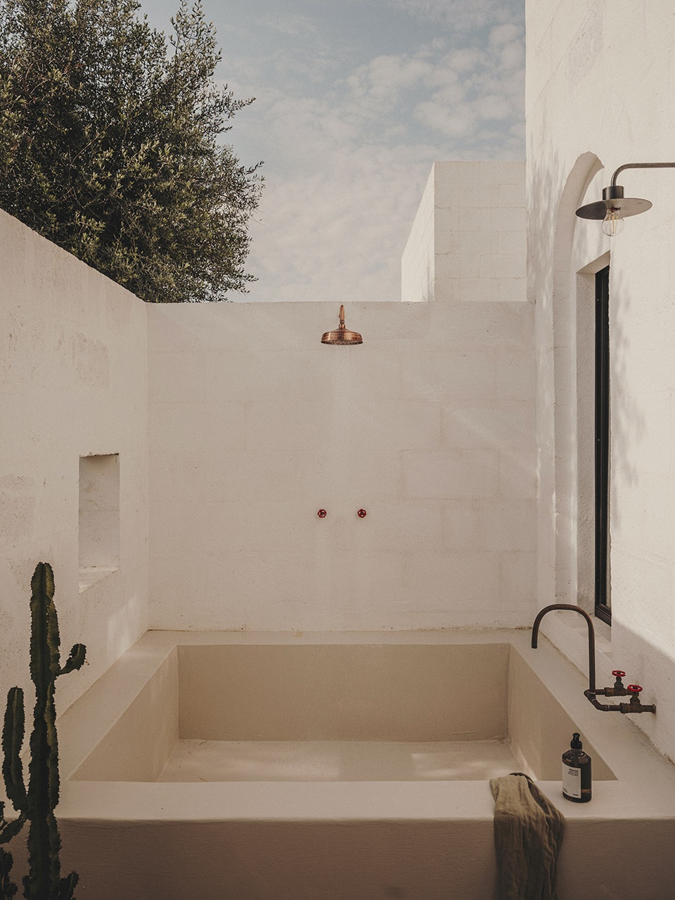 Borgo Gallana Studio Andrew Trotter