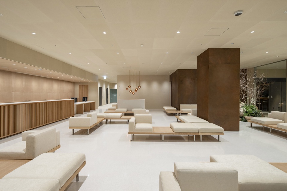 oike clinic ladies plaza kyoto by koyori architects