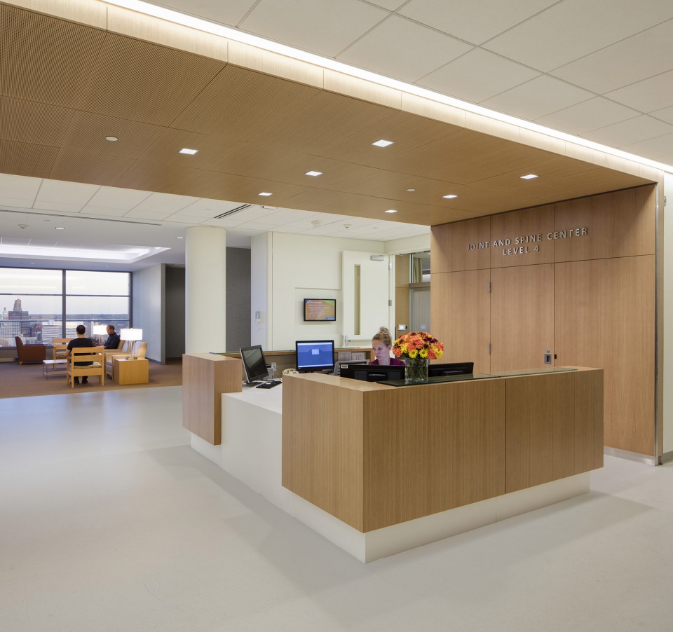 The Christ Hospital Joint and Spine Center SOM