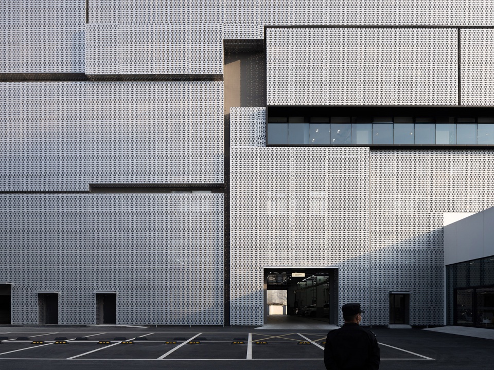 BMW Experience Center ARCHIHOPE