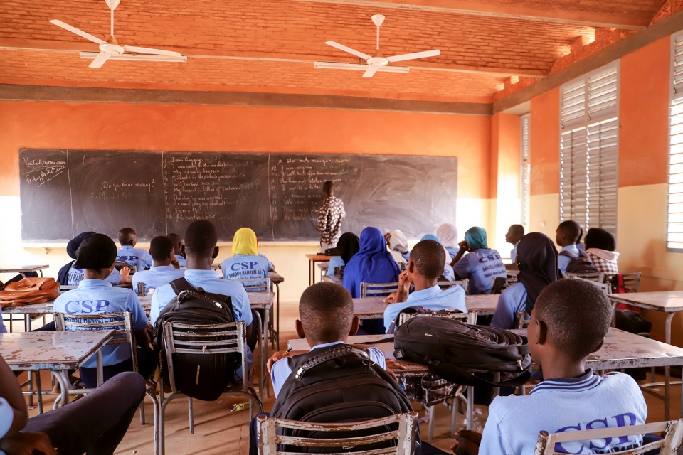 College Amadou Hampate Ba Article 25