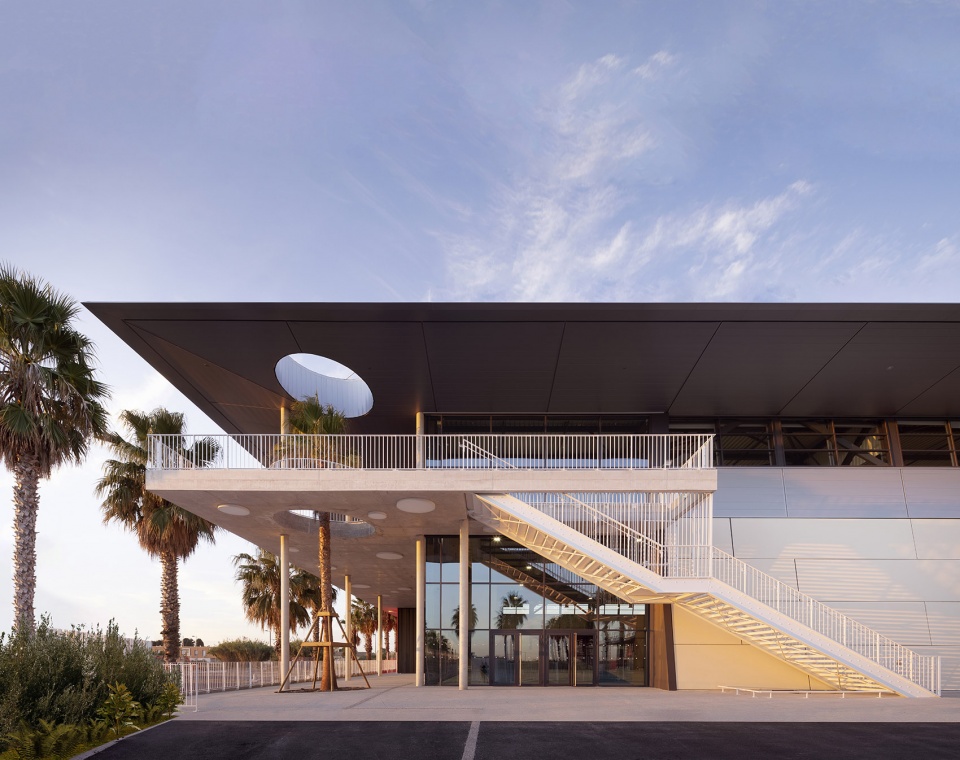 montpellier exhibition center extension of hall b2 by a architecture