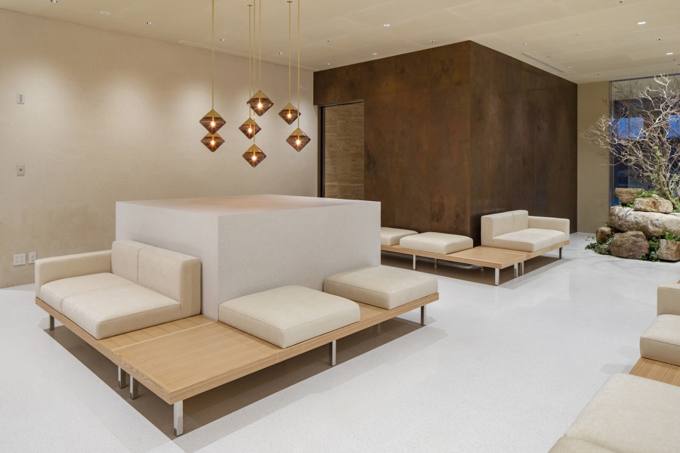 oike clinic ladies plaza kyoto by koyori architects