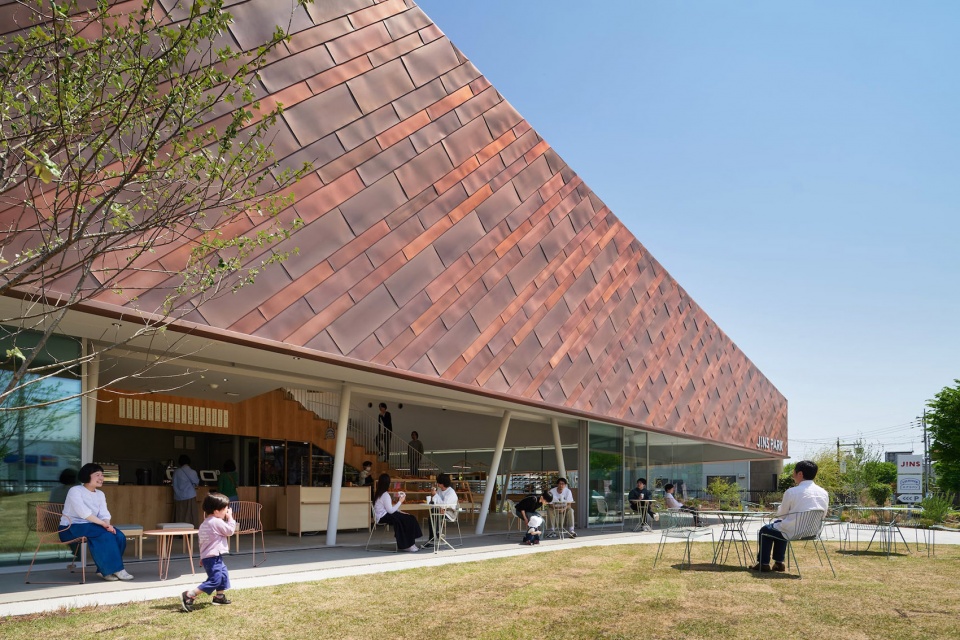 JINS PARK Maebashi by Yuko Nagayama and Associates