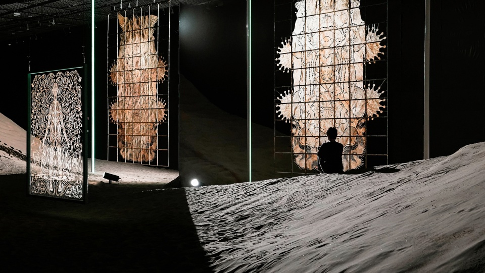 spatial design for wu jianan solo exhibition the huge sand dunes are the bed of the sea china by pills architects