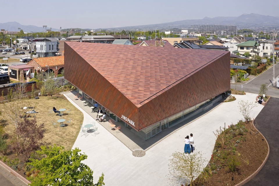 JINS PARK Maebashi by Yuko Nagayama and Associates