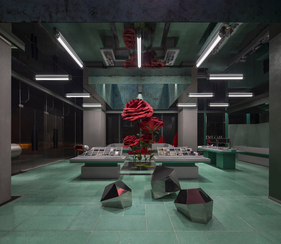 Haydon Xi an China by SALONE DEL SALON