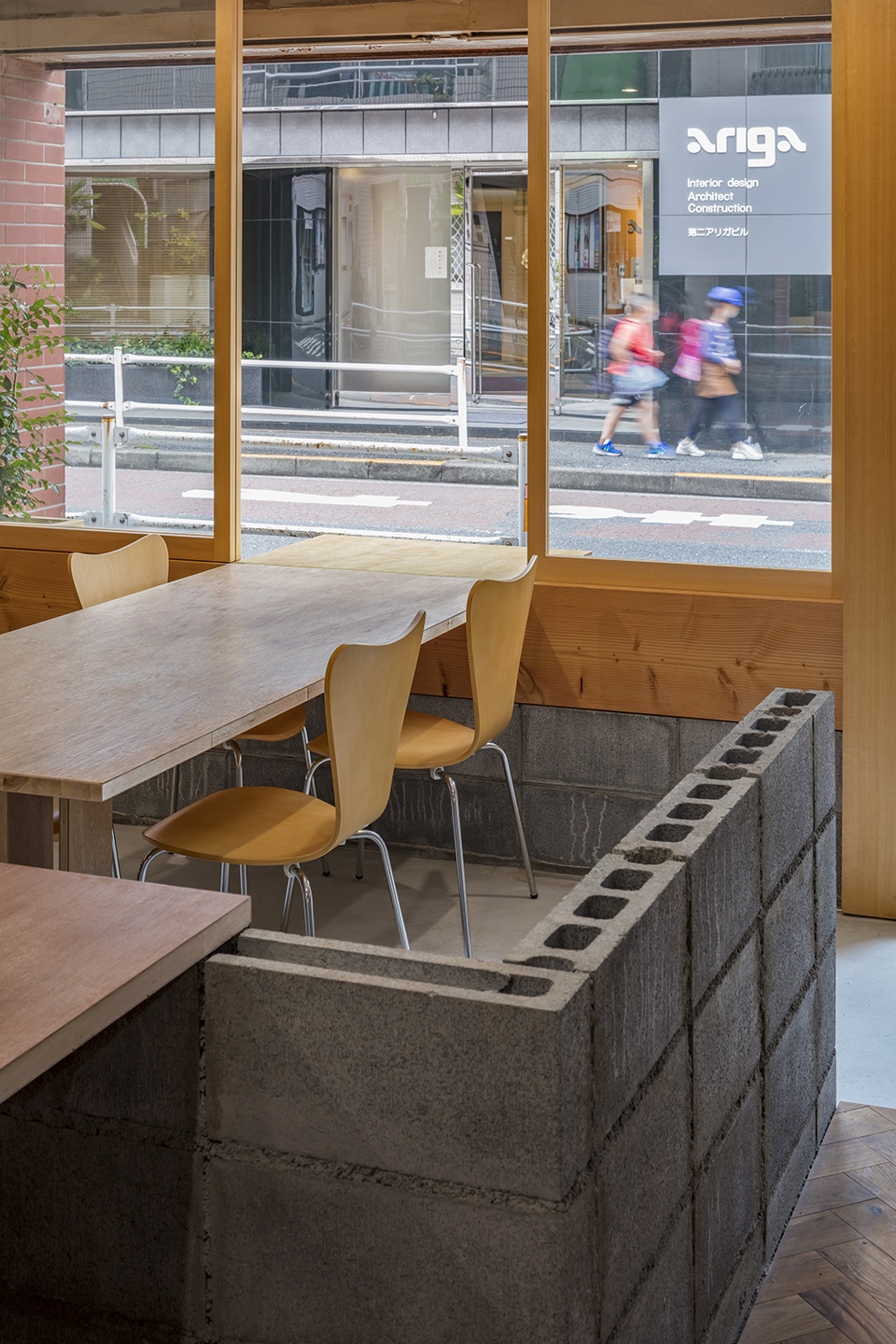 architect office nestle to the town by dog satoshi takae