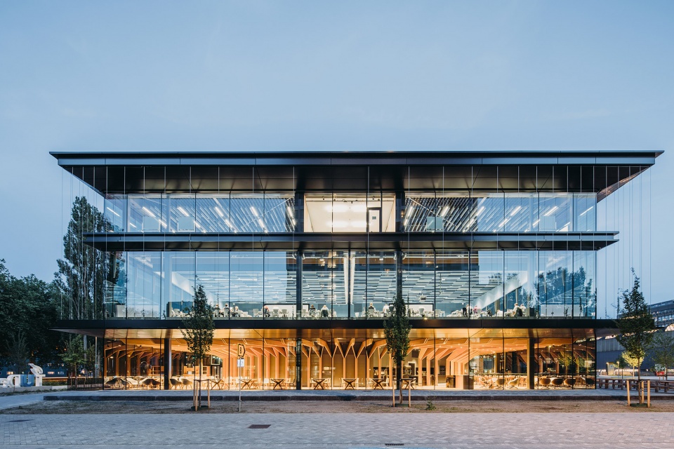 unstudio completes echo at tu delft