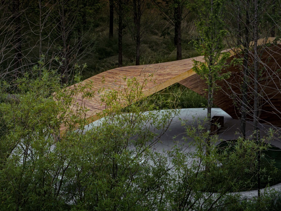 Wuhan Yanxi Lakeside Park China by Change Studio
