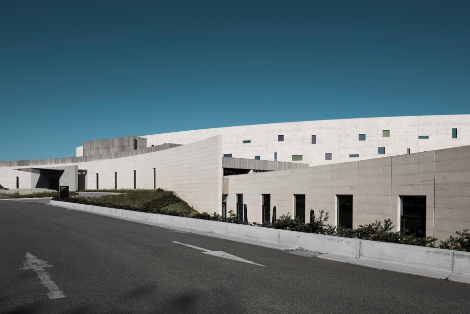 racv torquay by wood marsh