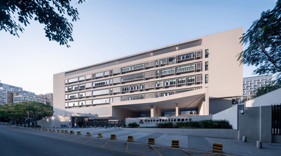 Reconstruction and extension project of Qilin Middle School Shenzhen by Yuanism Architects SUIADR