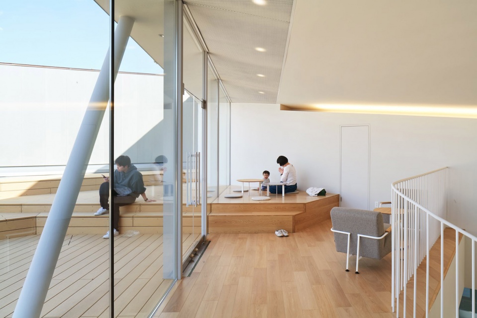 JINS PARK Maebashi by Yuko Nagayama and Associates