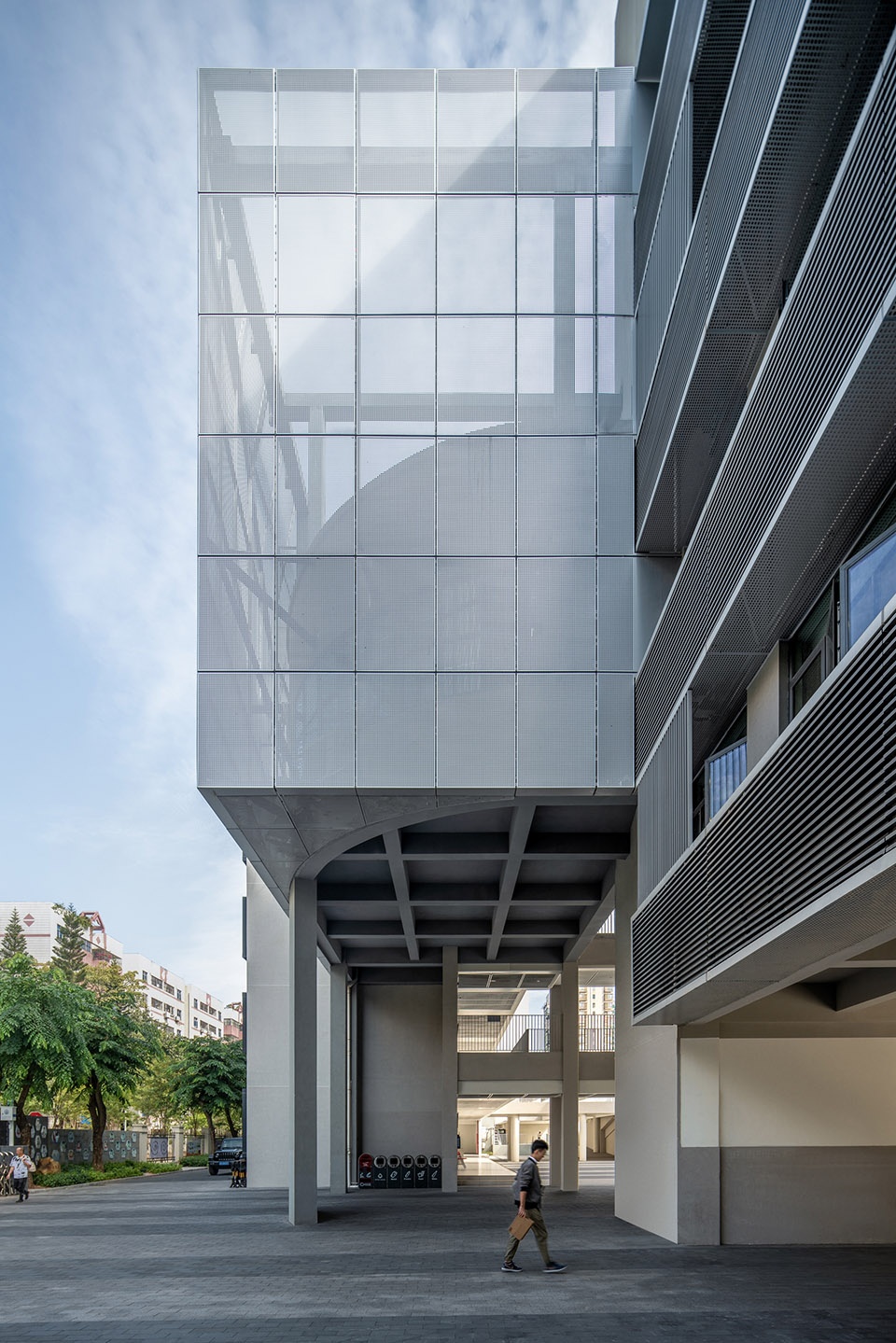 Reconstruction and extension project of Qilin Middle School Shenzhen by Yuanism Architects SUIADR