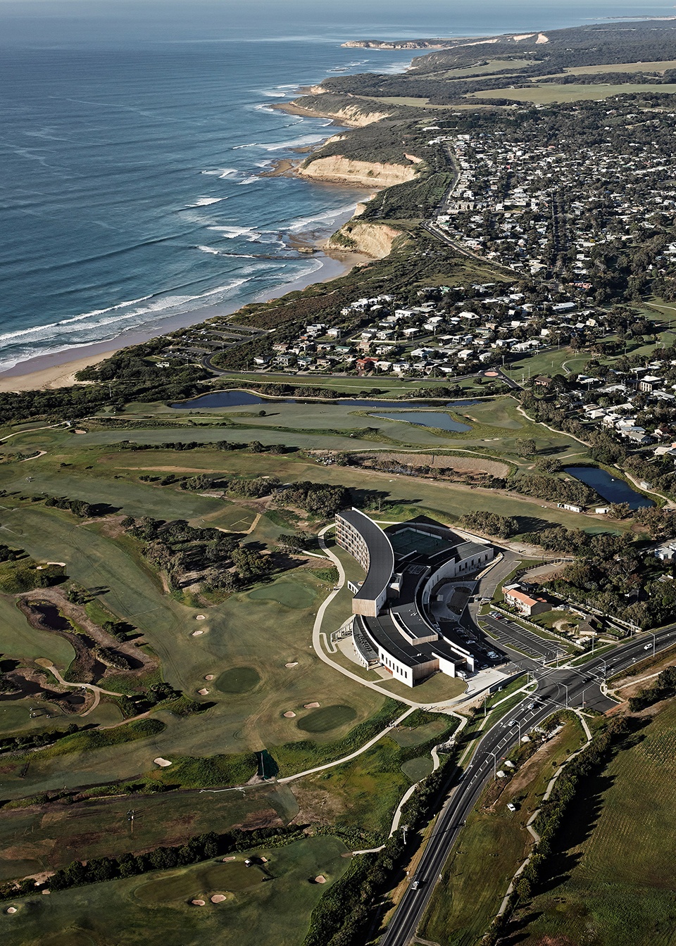 racv torquay by wood marsh