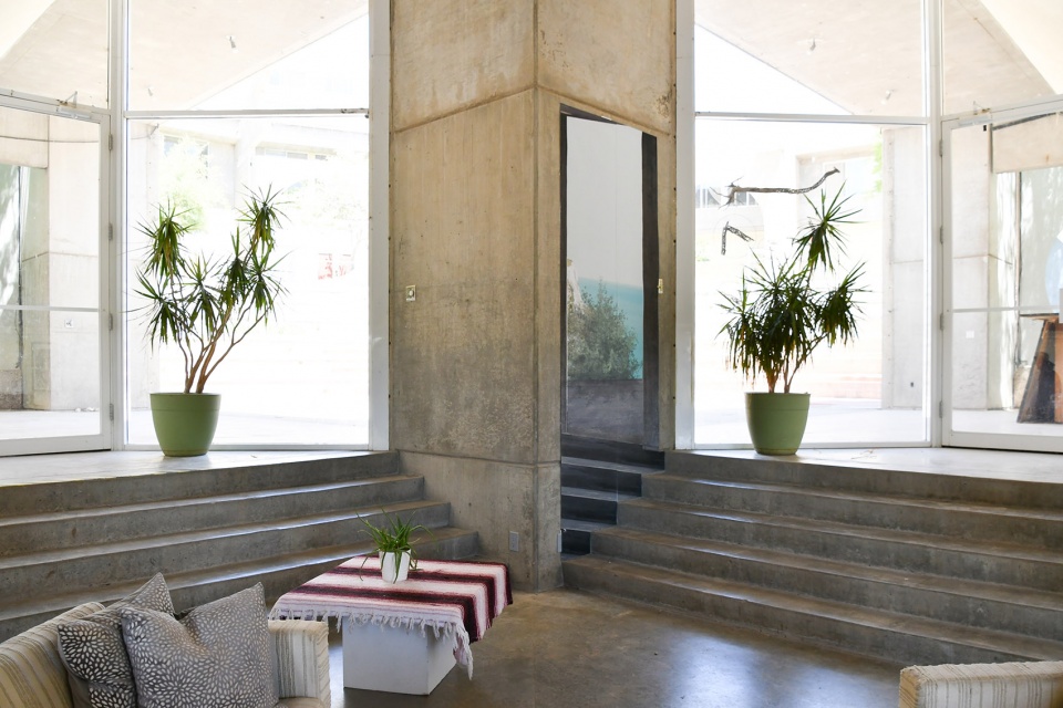 the school of architecture evolves immersive learning at arcosanti