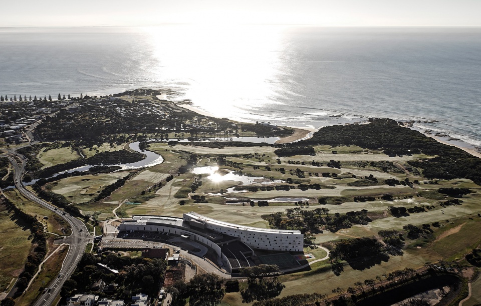 racv torquay by wood marsh