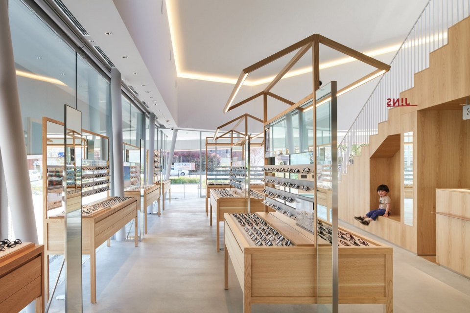 JINS PARK Maebashi by Yuko Nagayama and Associates