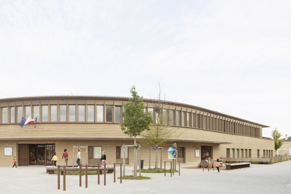 groupe scolaire thomas pesquet villepreux by paul emmanuel loiret serge joly architectes