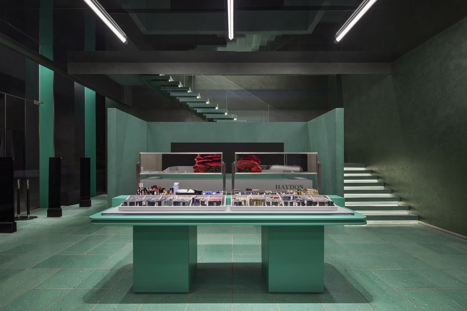 Haydon Xi an China by SALONE DEL SALON