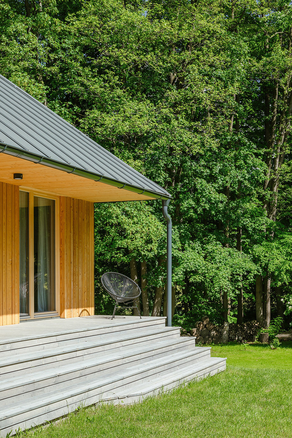 House with Inlaw Suite by KLAR 谷德设计网