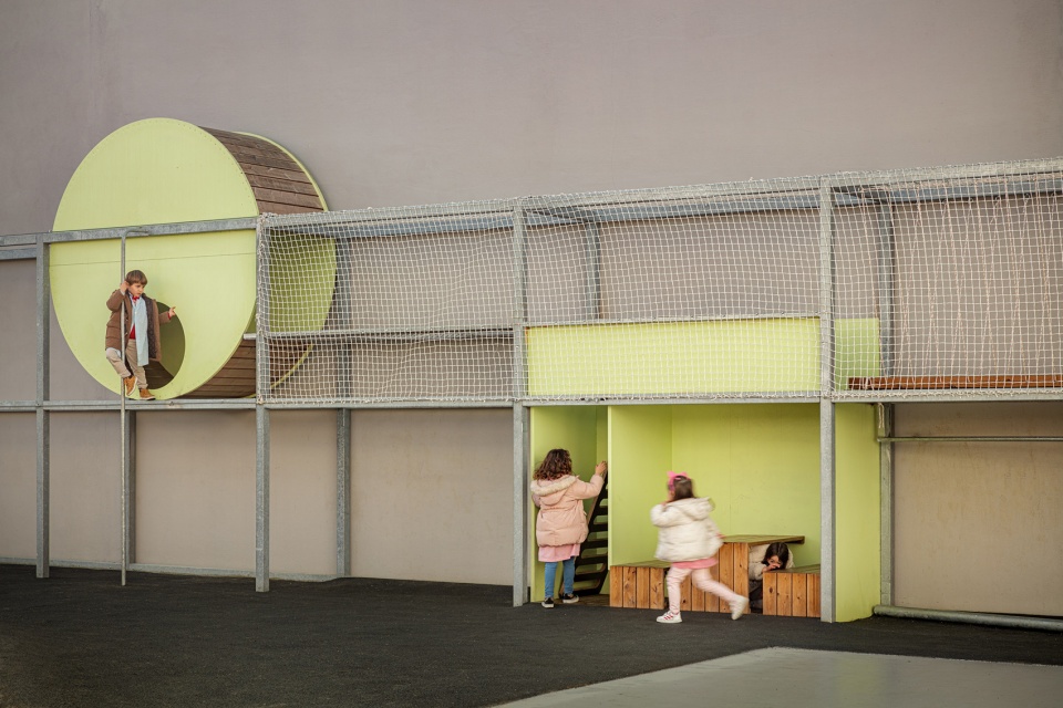 san antonio school playground by ele arkitektura